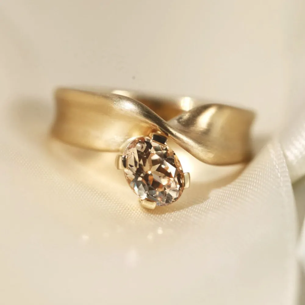 Marrow Fine One-of-a-kind Pieces^1.18ct Peach Sapphire Twist Ring 14kyellowgold