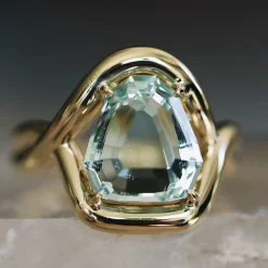 Marrow Fine Florence Ring | Ready To Ship^4.81ct Snakehead Green Beryl Marrow x Sammi Florence Ring 14kyellowgold