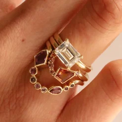 Marrow Fine Birthstone Collection | The Kaleidoscope Collection^0.66ct Winza Sapphire and Sapphire Lucy Band 14kyellowgold