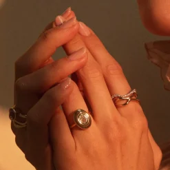 Marrow Fine For The New Mom | Anniversary Gifts^Curved Pavé White Diamond Ring