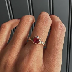 Marrow Fine Sammi's Favorites | Sempre Ring^Marrow x Sammi 0.88ct Ruby Sempre Ring 14kyellowgold