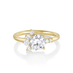 Marrow Fine Engagement Rings^The Amelia Round Cluster Engagement Ring
