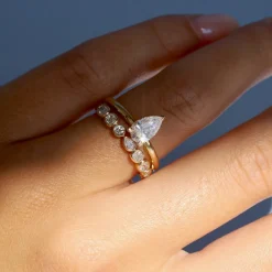 Marrow Fine For The New Mom | Anniversary Gifts^White Diamond Simple Shapes Band